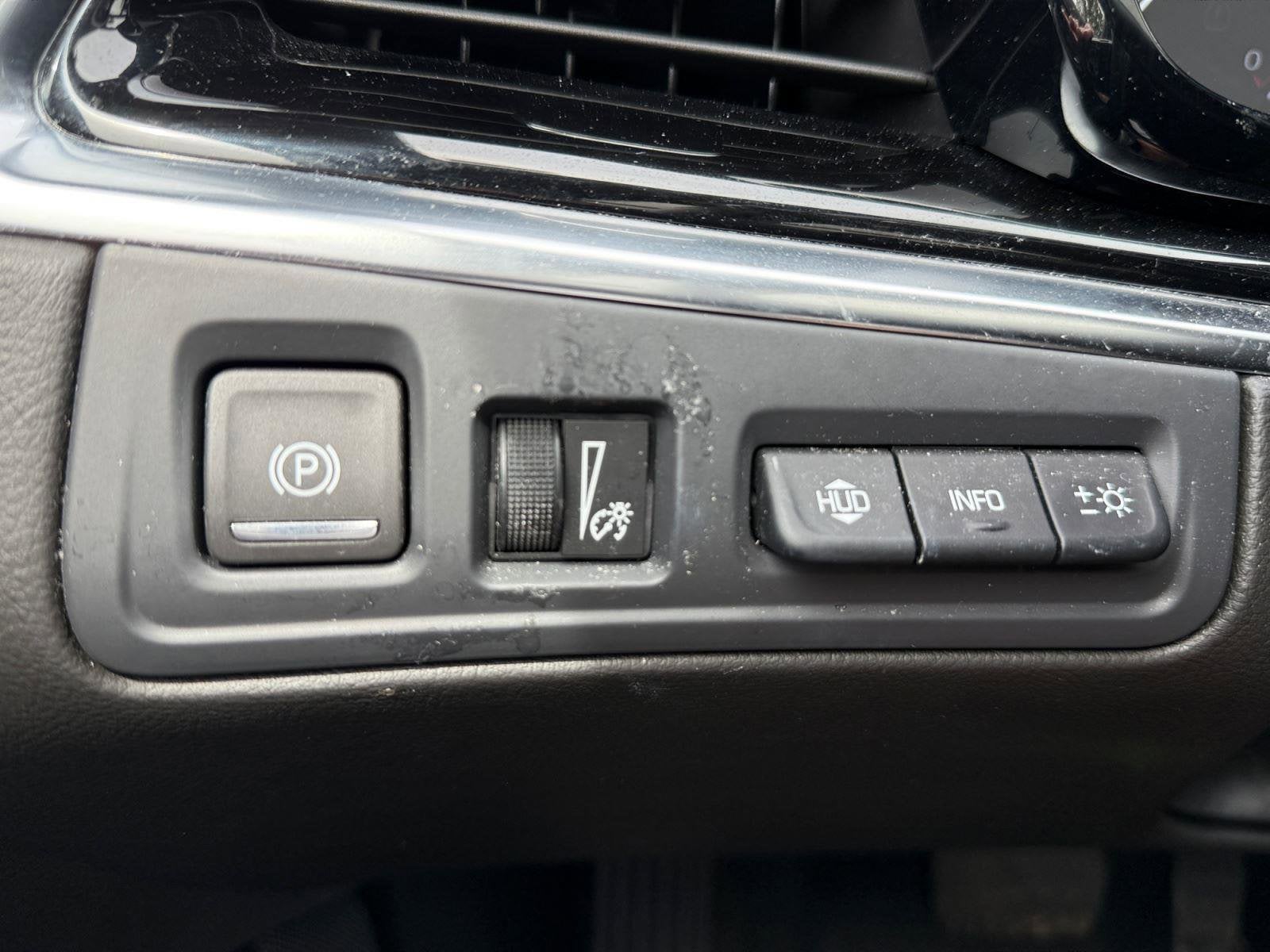 2024 Cadillac XT6 Base