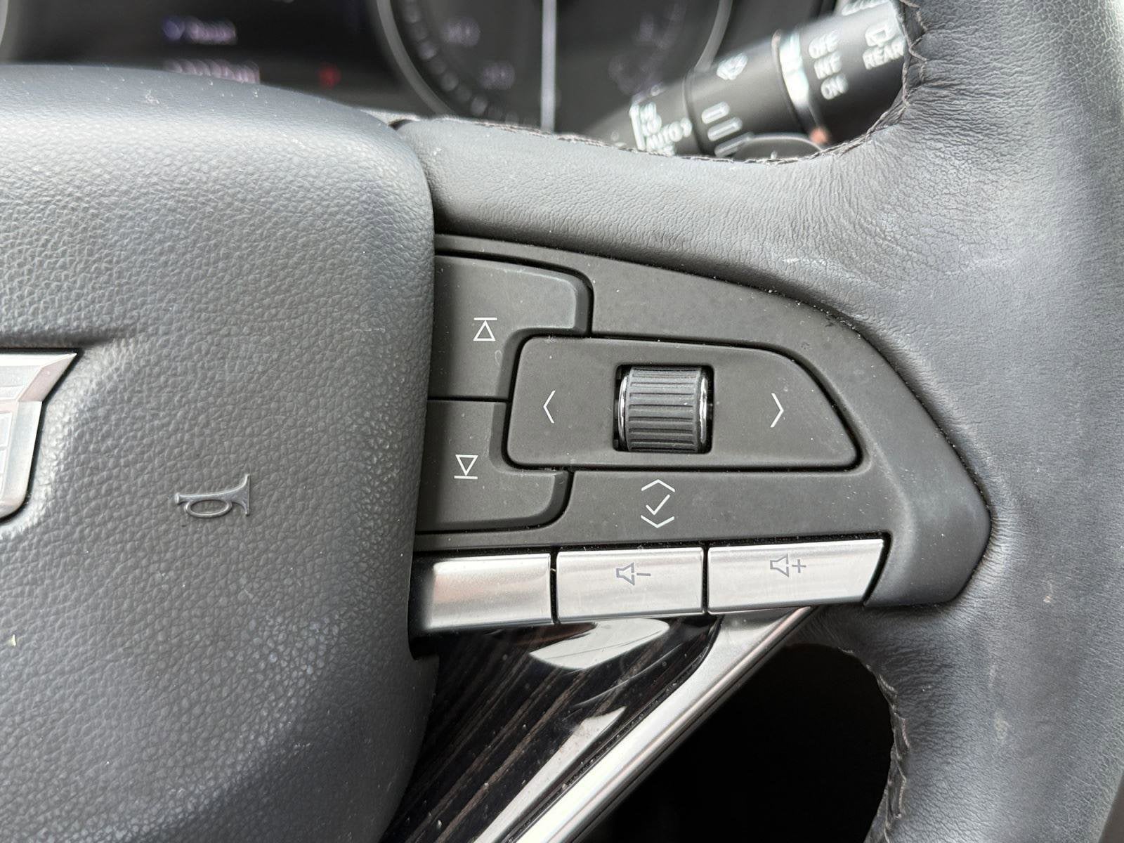 2024 Cadillac XT6 Base