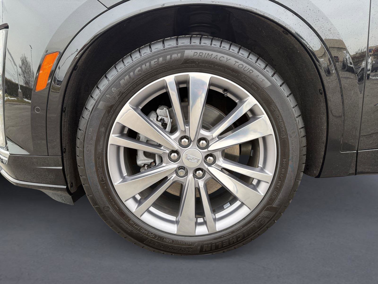 2024 Cadillac XT6 Base