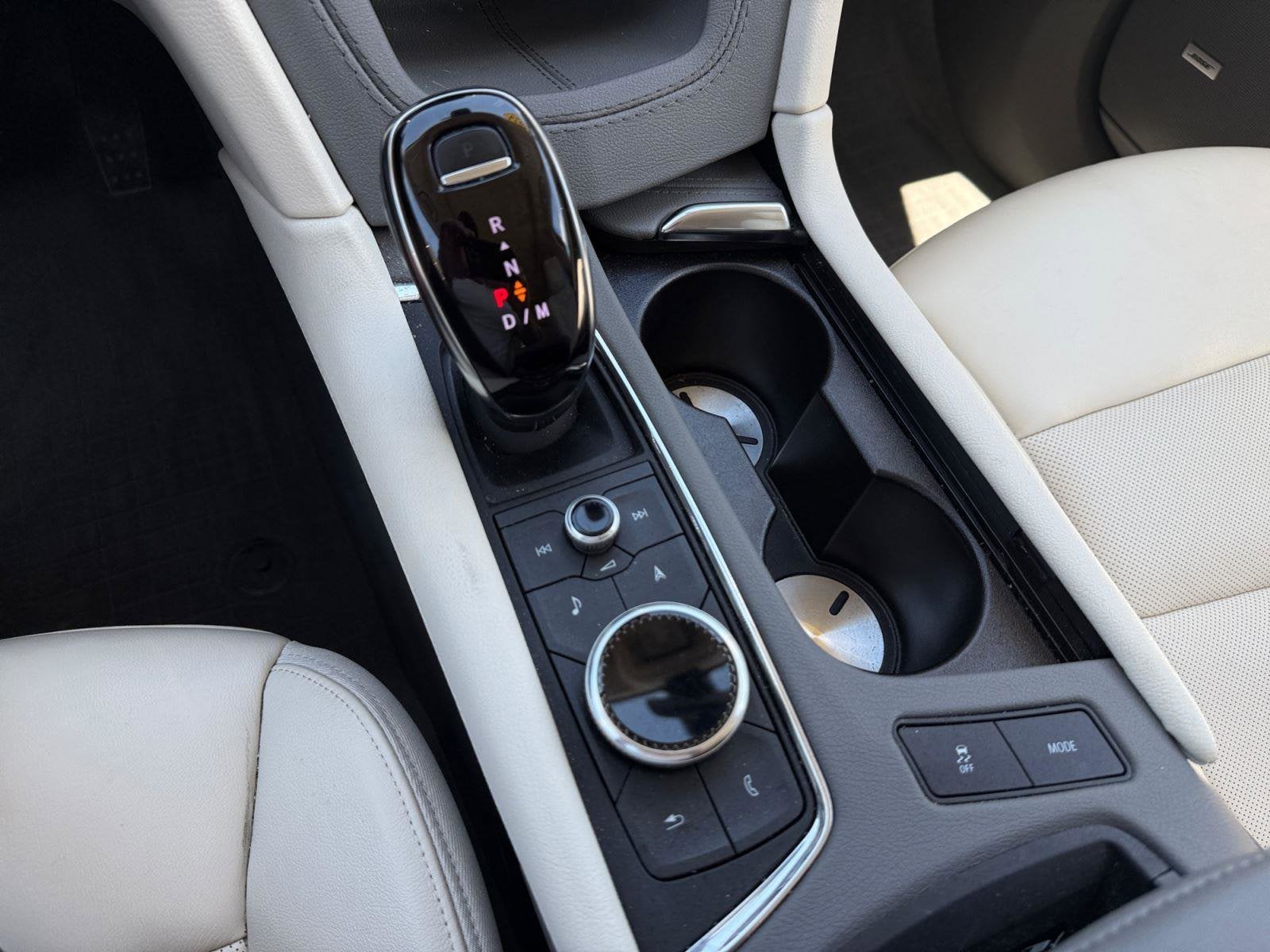 2024 Cadillac XT6 Base