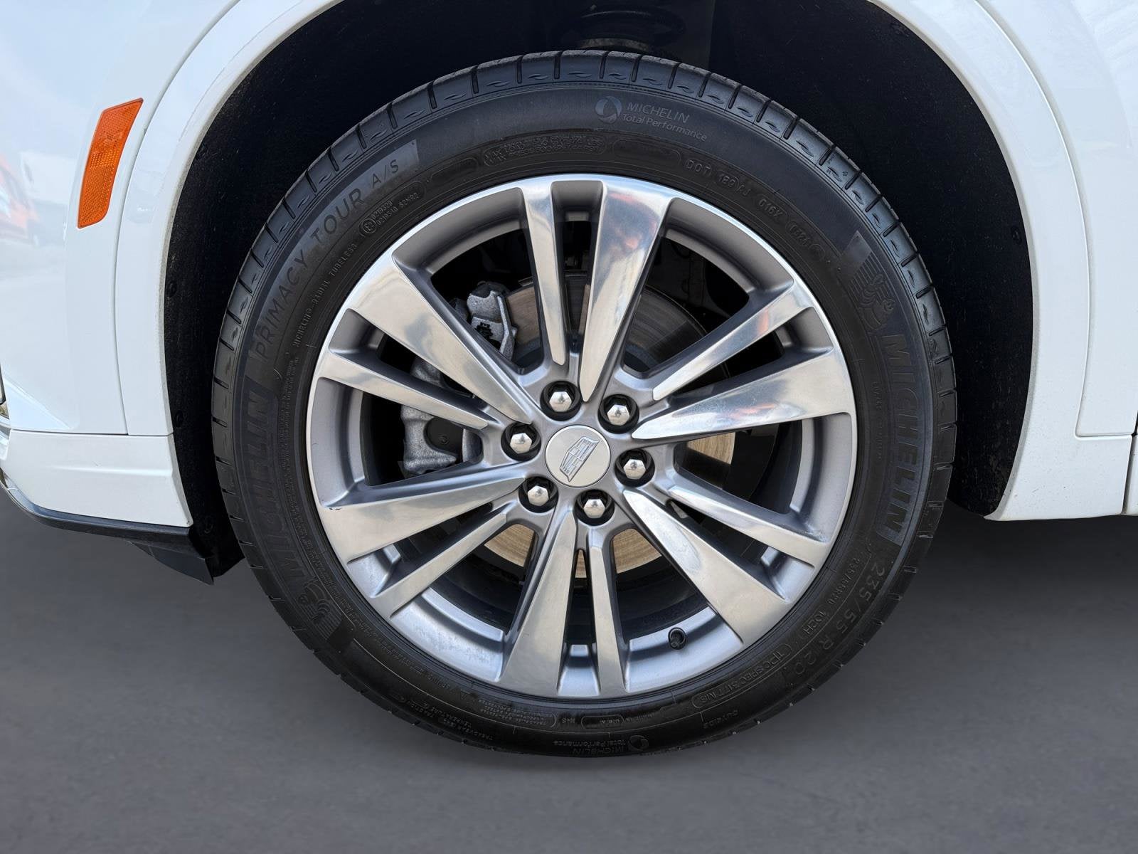 2024 Cadillac XT6 Base