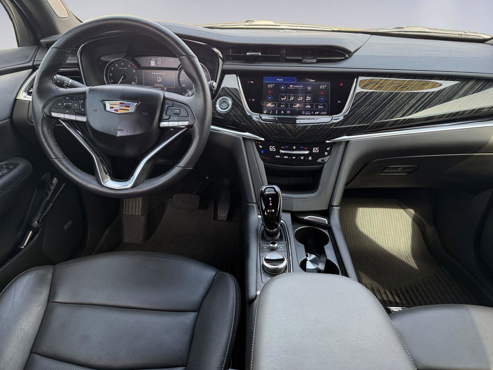 2024 Cadillac XT6 Base