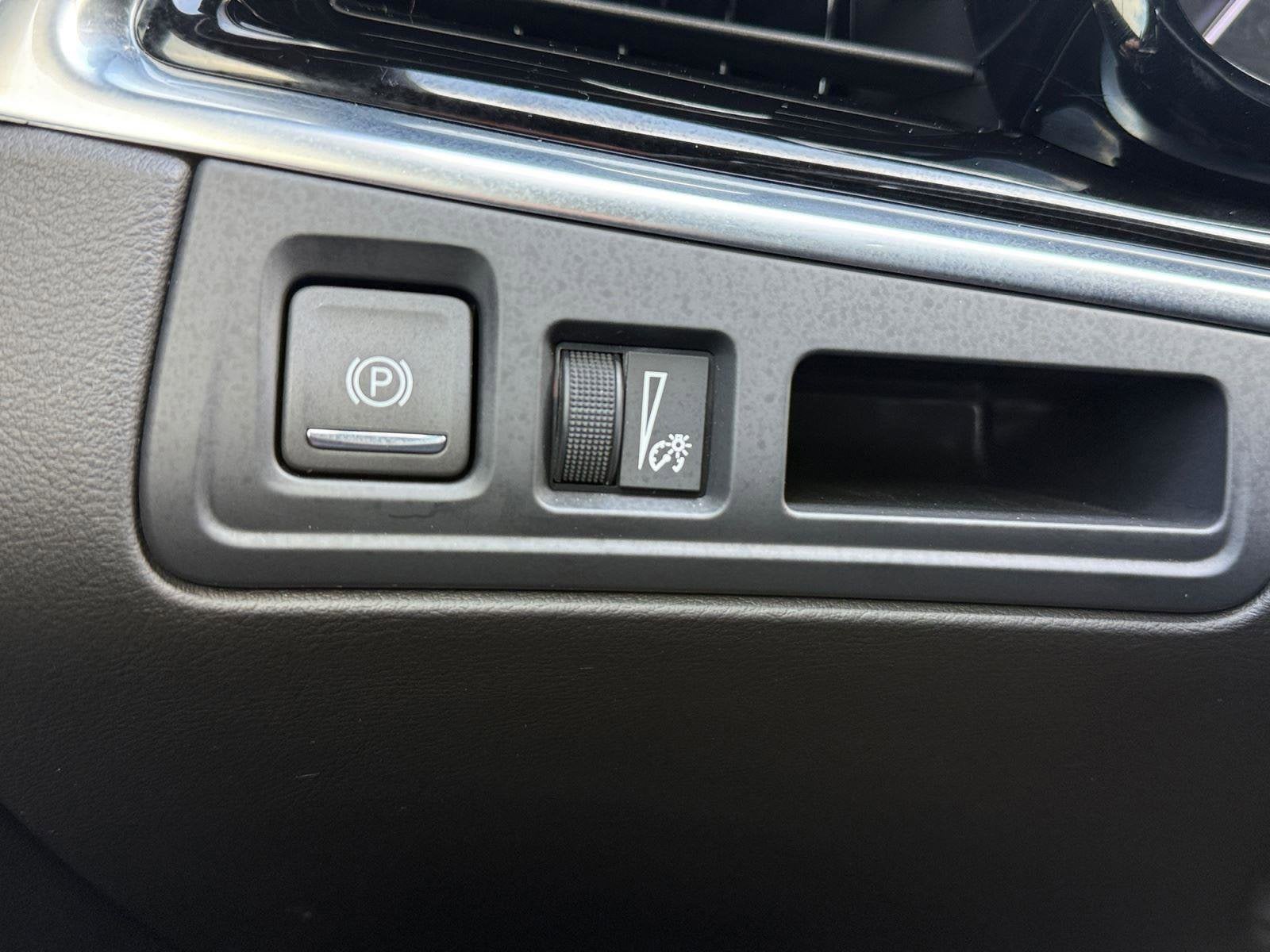 2024 Cadillac XT6 Base