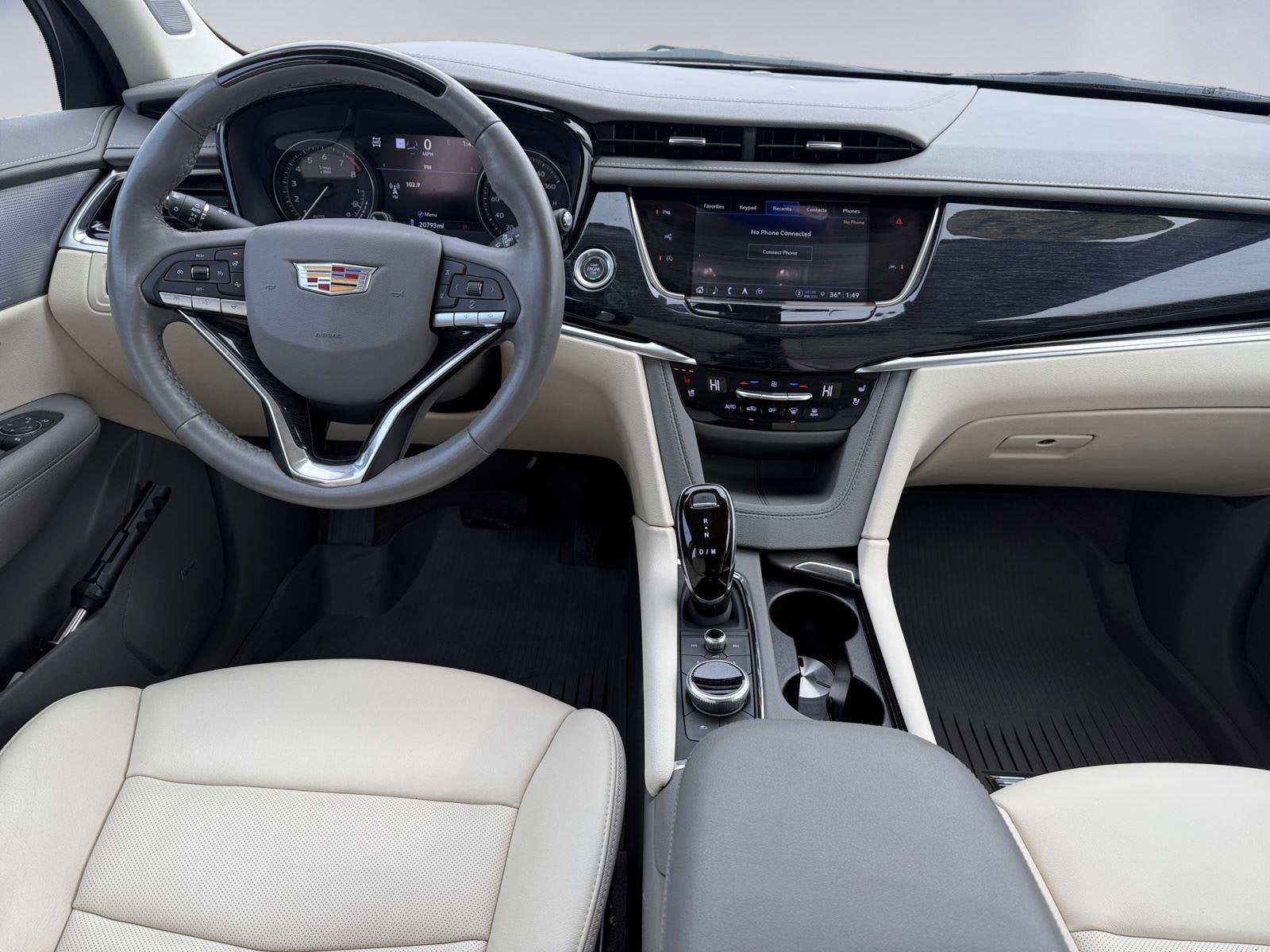 2024 Cadillac XT6 Base