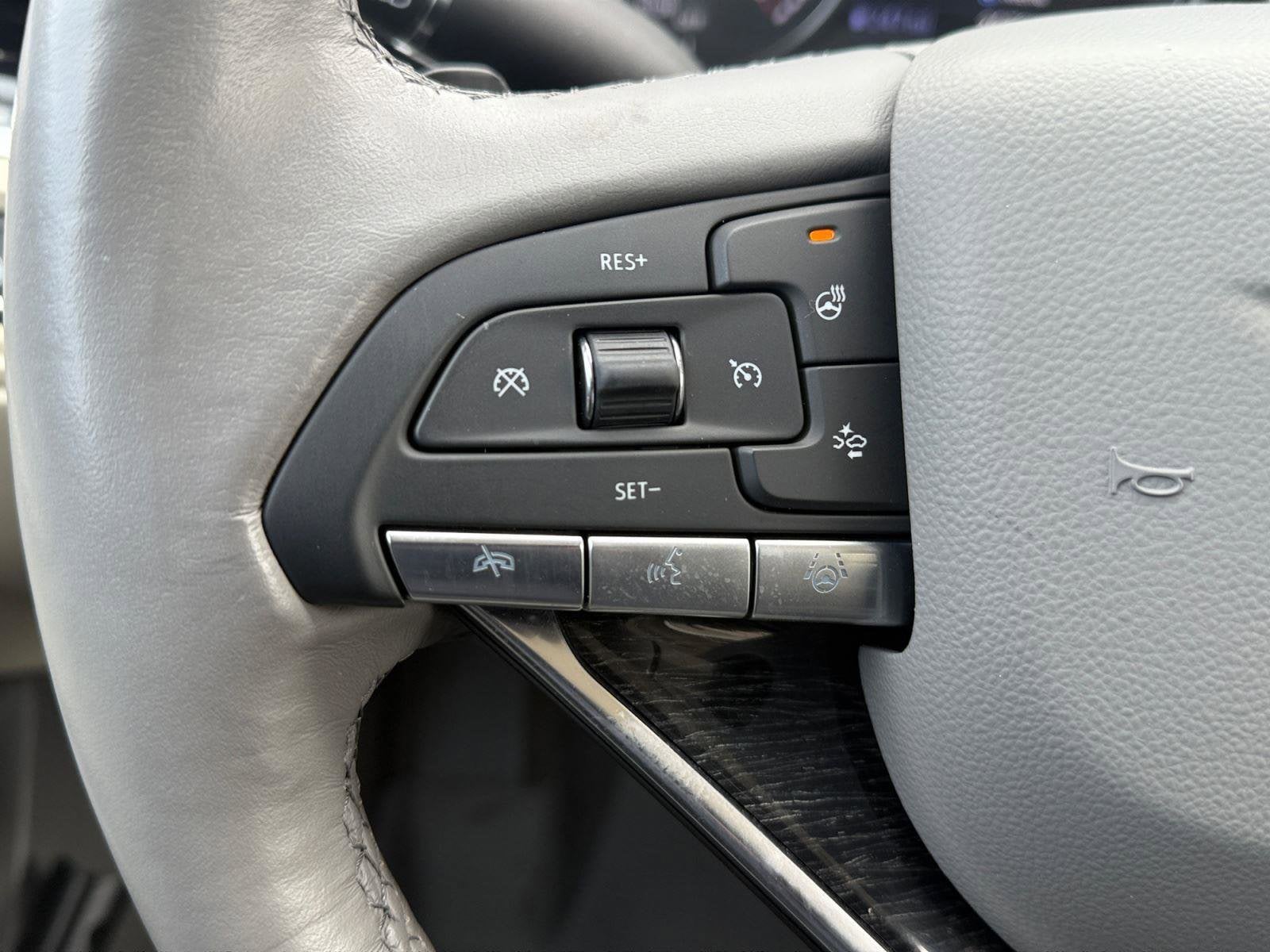 2024 Cadillac XT6 Base