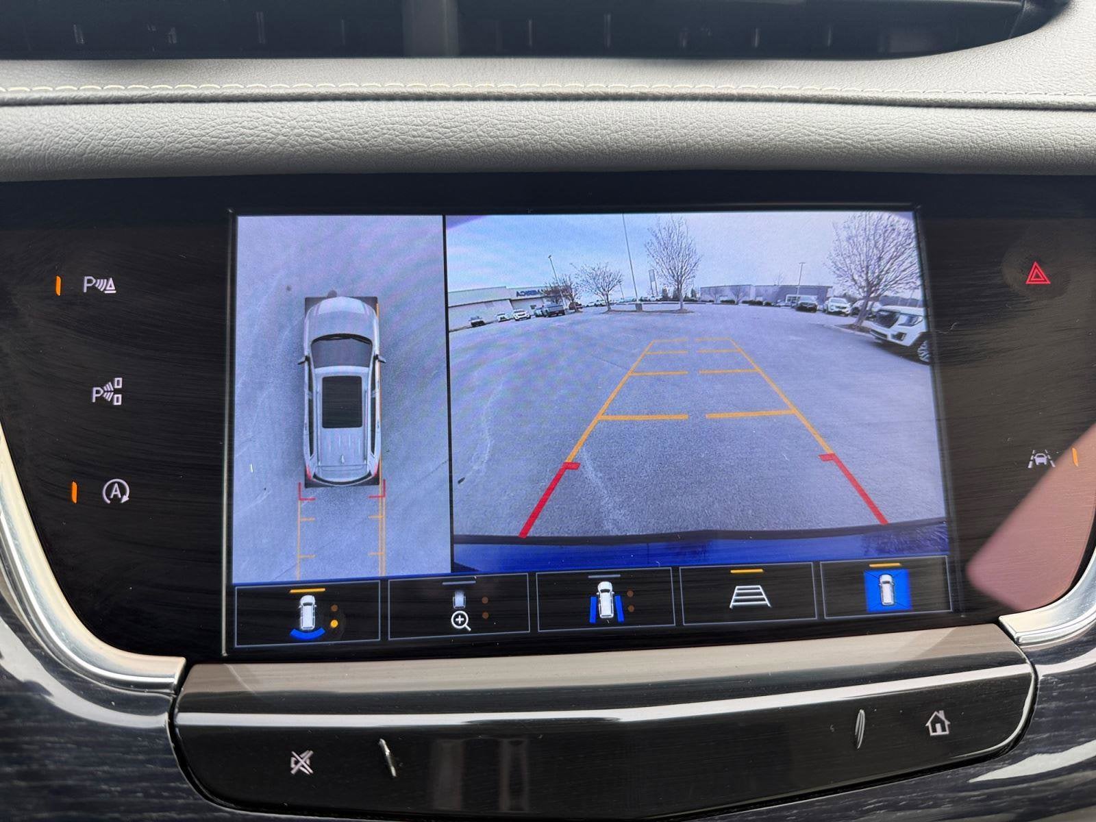 2024 Cadillac XT6 Base