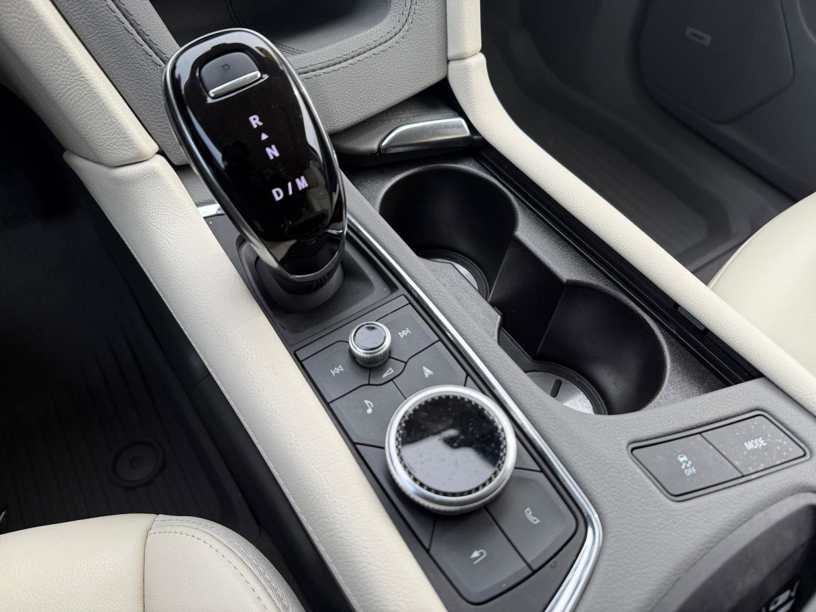 2024 Cadillac XT6 Base