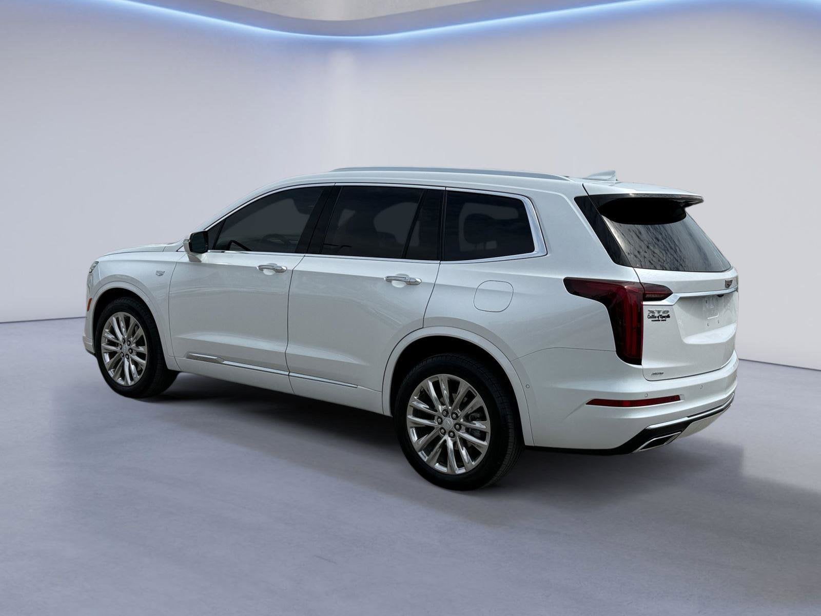 2024 Cadillac XT6 Base