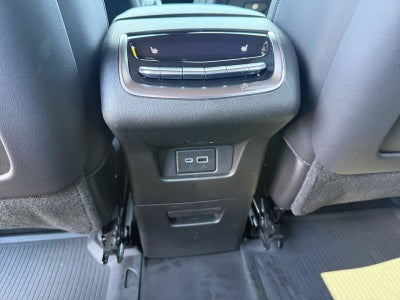 2024 Cadillac XT6 Base