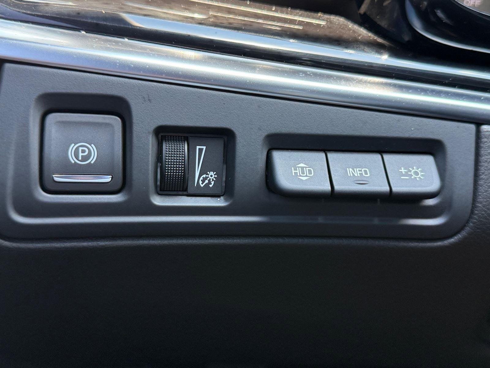 2024 Cadillac XT6 Base