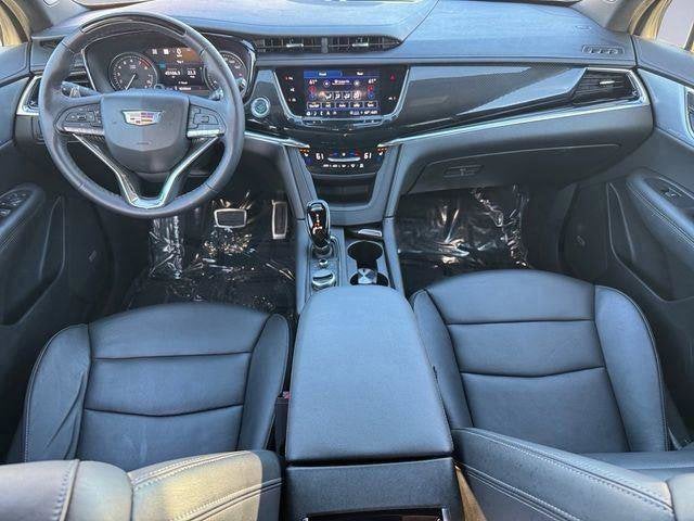 2023 Cadillac XT6 Base