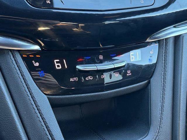 2023 Cadillac XT6 Base