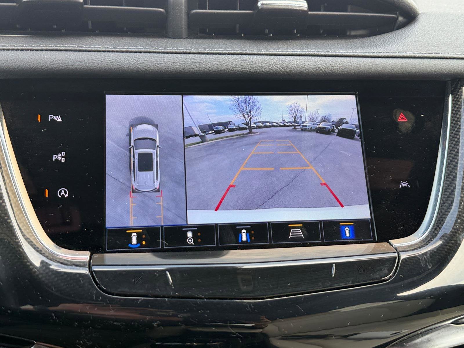 2024 Cadillac XT6 Base