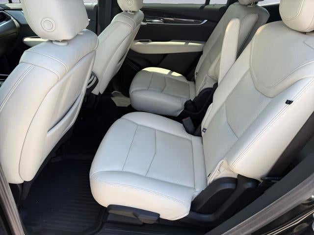 2024 Cadillac XT6 Base