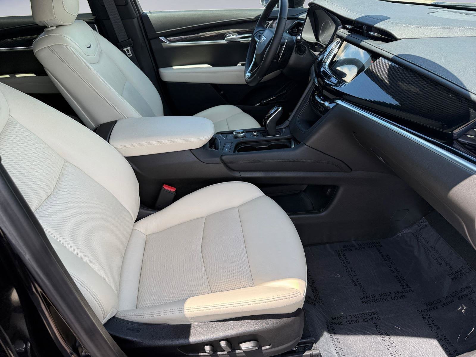 2024 Cadillac XT6 Base