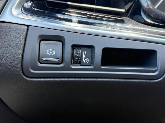 2024 Cadillac XT6 Base