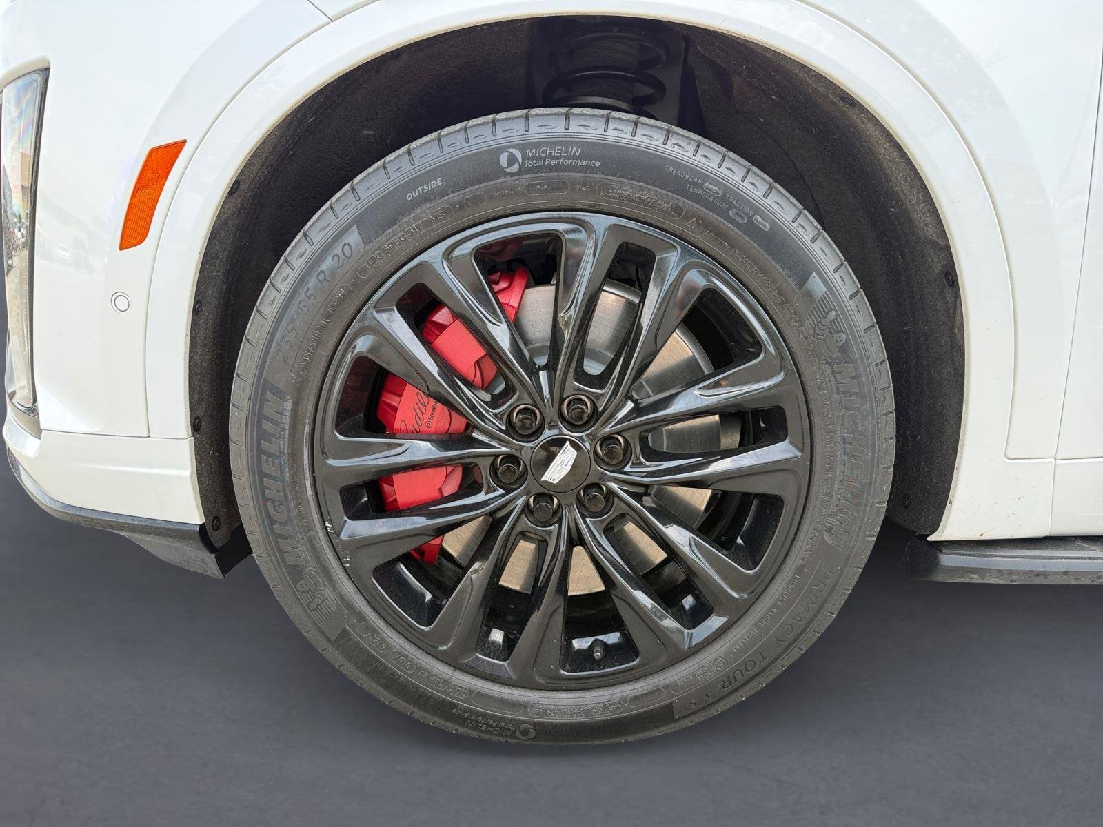 2023 Cadillac XT6 Base