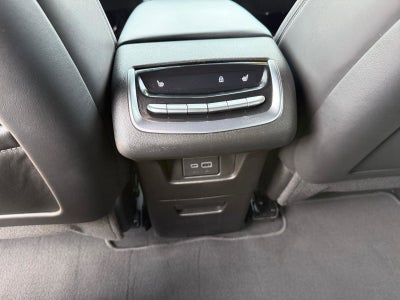 2023 Cadillac XT6 Base