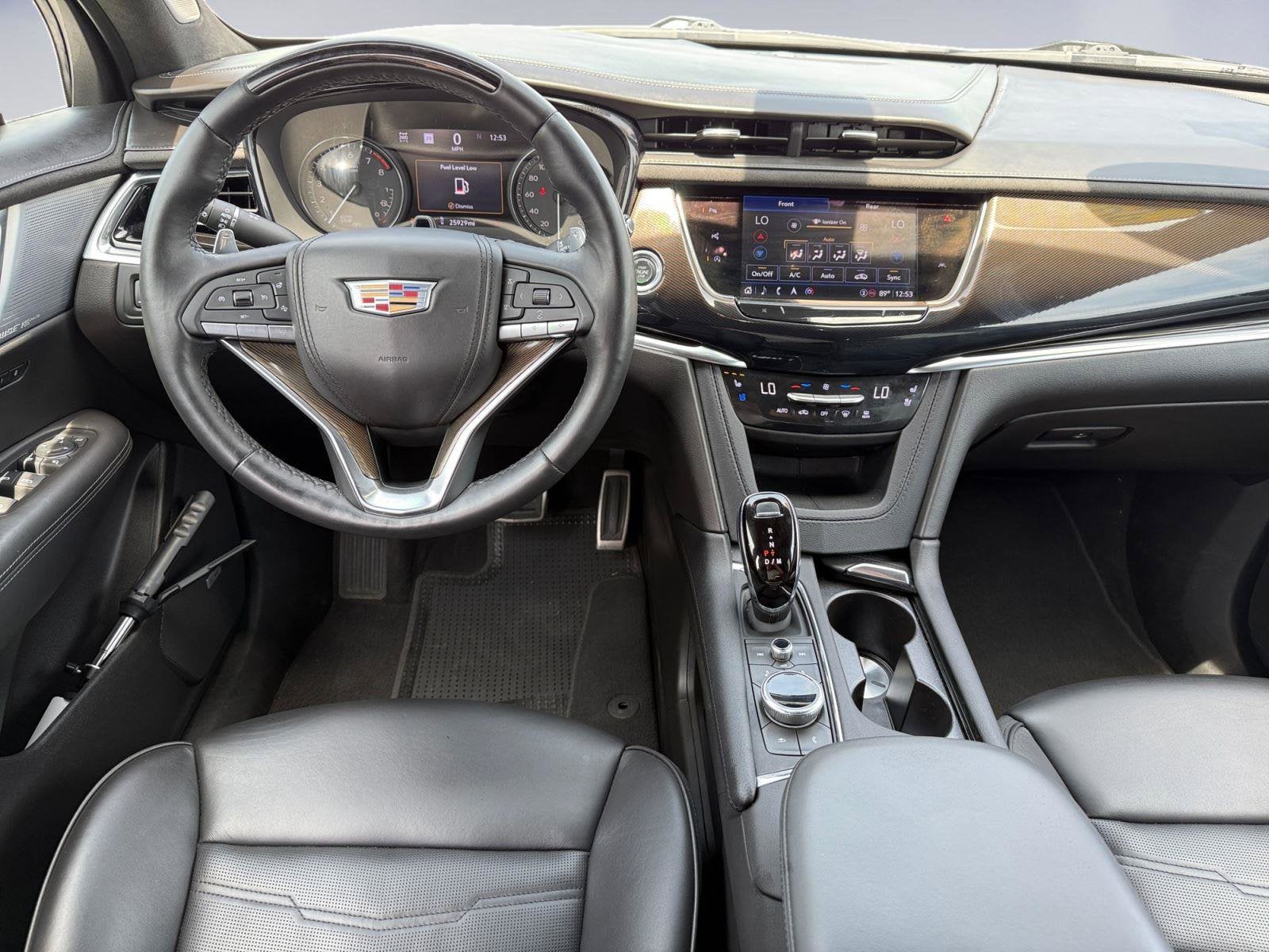 2023 Cadillac XT6 Base