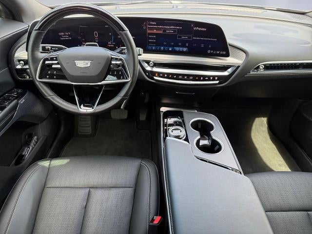 2024 Cadillac LYRIQ Luxury 2