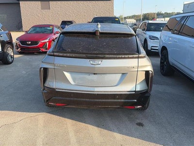 2024 Cadillac LYRIQ Luxury 2