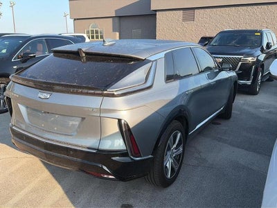 2024 Cadillac LYRIQ Luxury 2