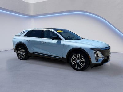 2024 Cadillac LYRIQ 4dr Luxury w/1SD