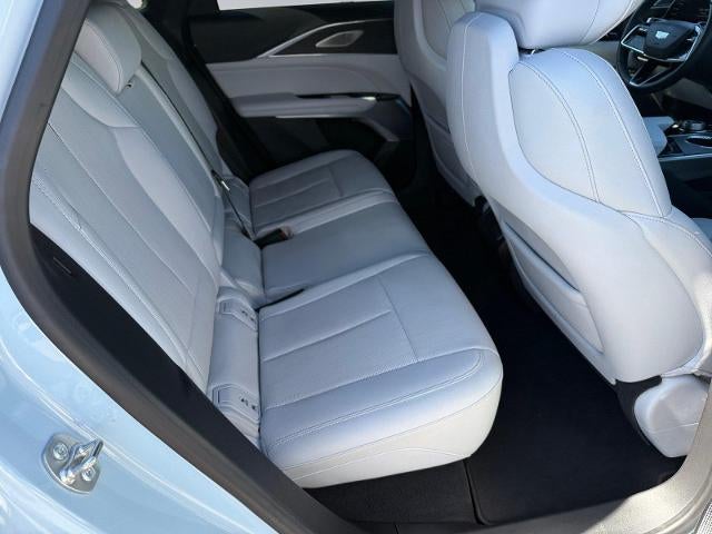 2024 Cadillac LYRIQ 4dr Luxury w/1SD