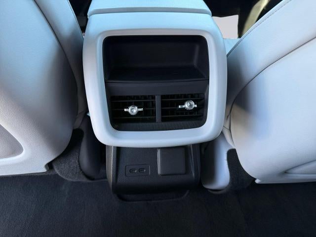 2024 Cadillac LYRIQ 4dr Luxury w/1SD