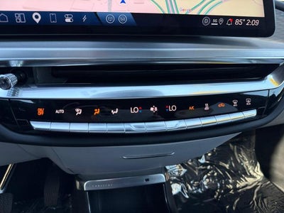 2024 Cadillac LYRIQ 4dr Luxury w/1SD