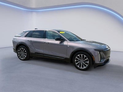 2024 Cadillac LYRIQ Sport 2