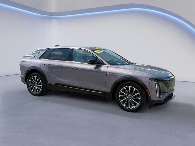 2024 Cadillac LYRIQ Sport 2