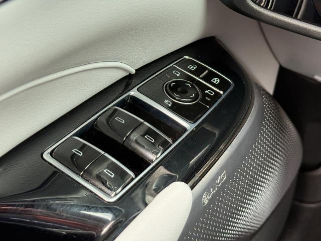 2024 Cadillac LYRIQ 4dr Sport w/1SK
