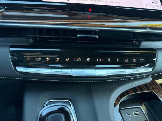 2023 Cadillac Escalade 4WD Premium Luxury