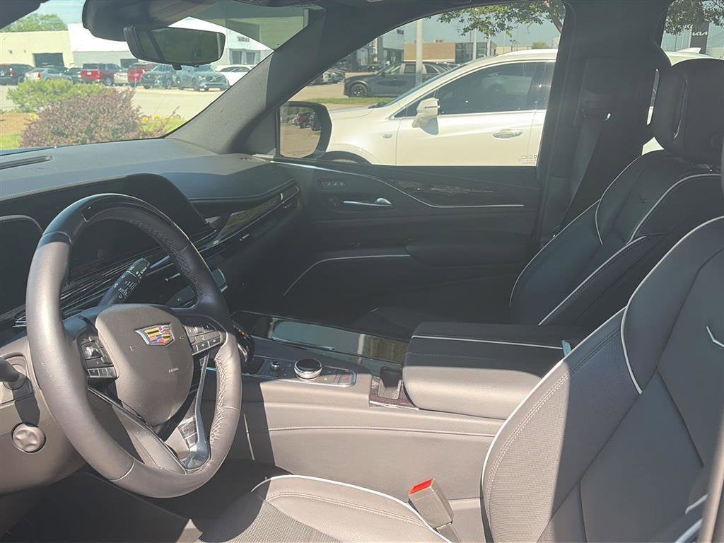 2023 Cadillac Escalade Base