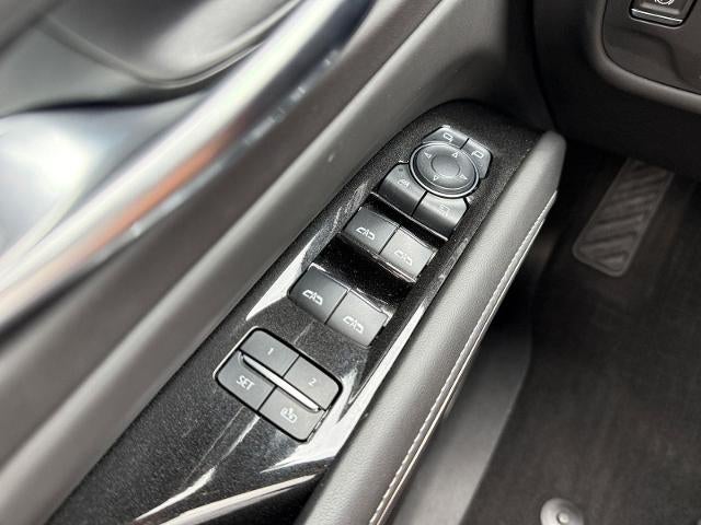 2024 Cadillac Escalade 4WD Sport Platinum