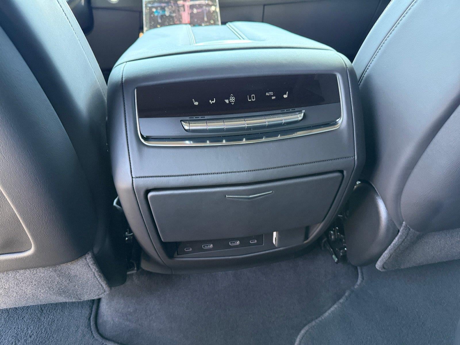 2025 Cadillac Escalade 4WD Sport Platinum