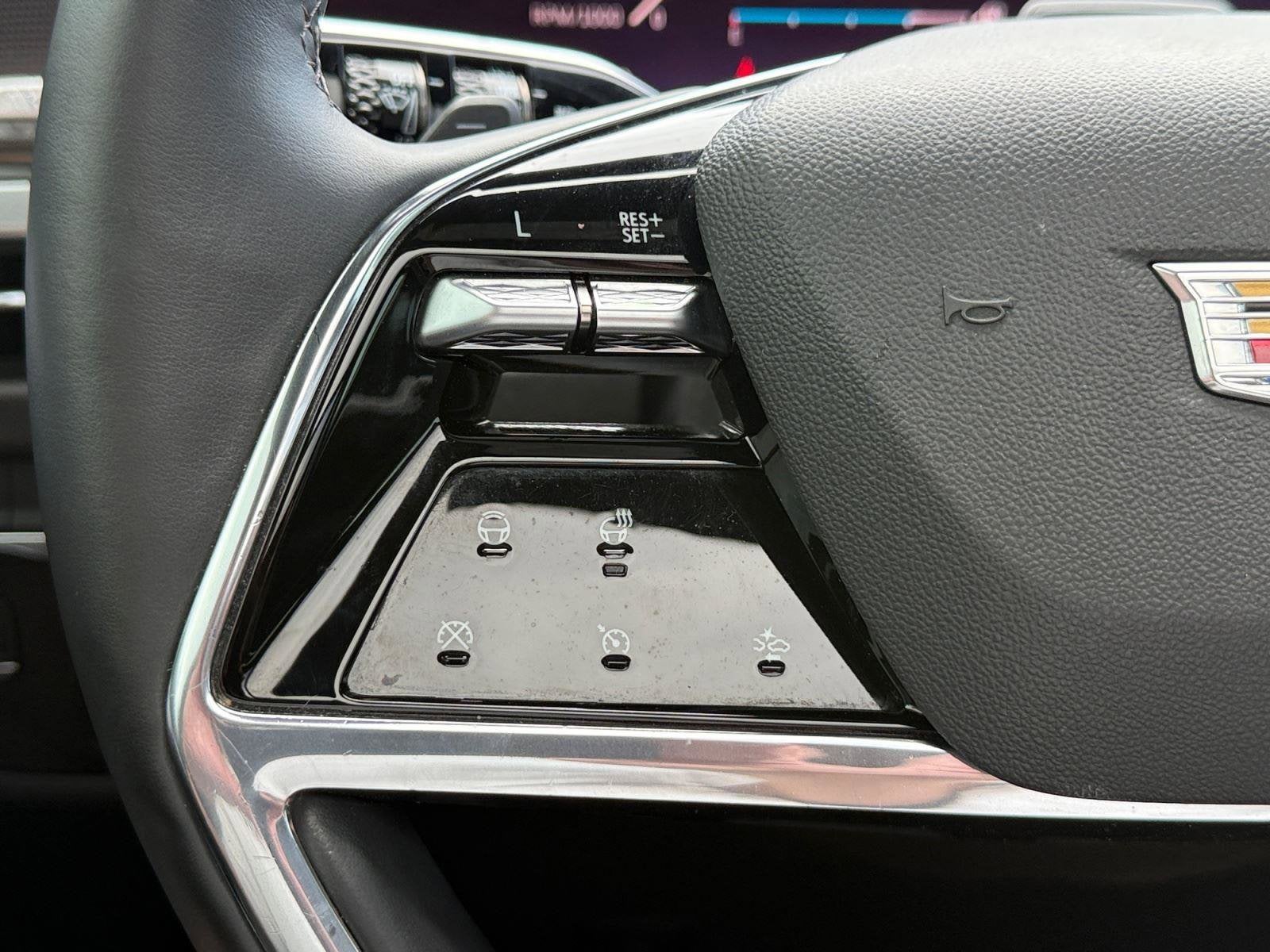 2025 Cadillac Escalade ESV Base