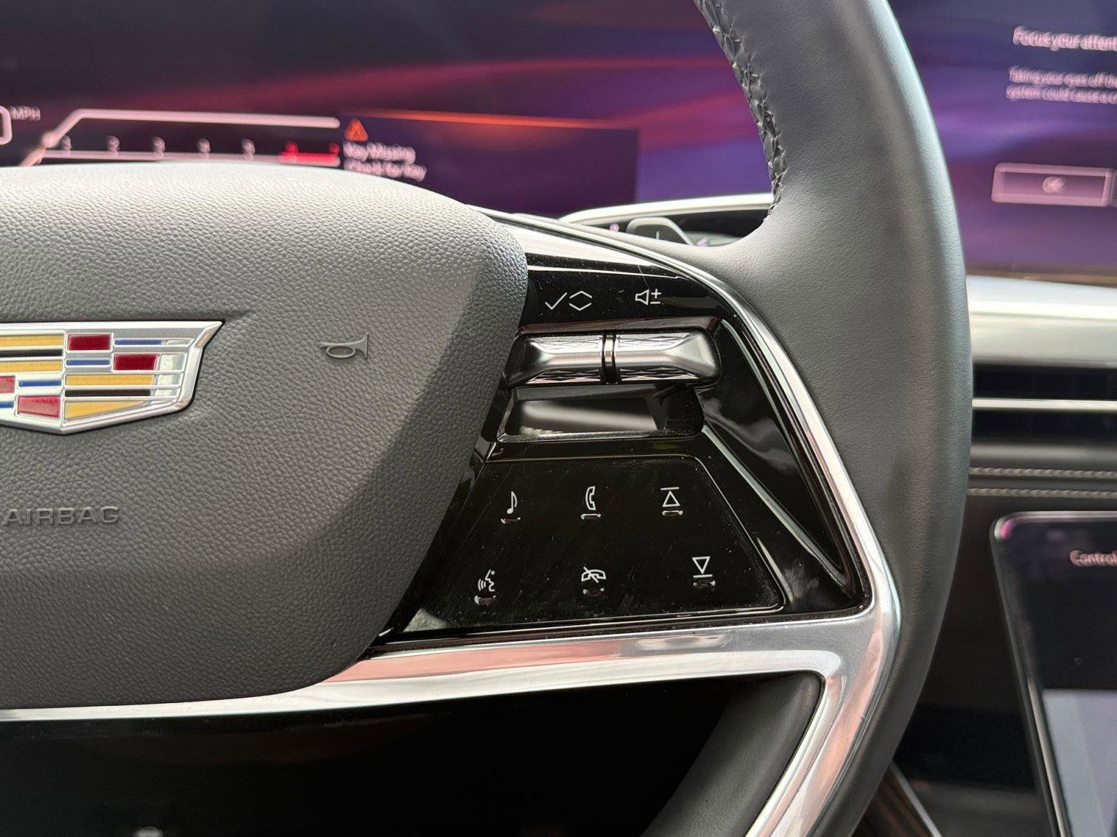 2025 Cadillac Escalade ESV Base