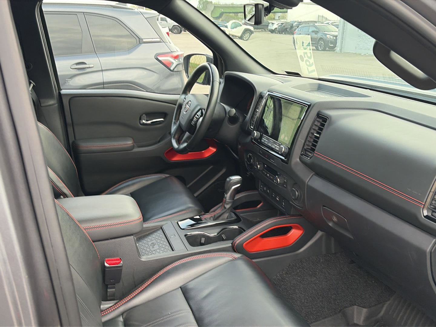 2023 Nissan Frontier Base