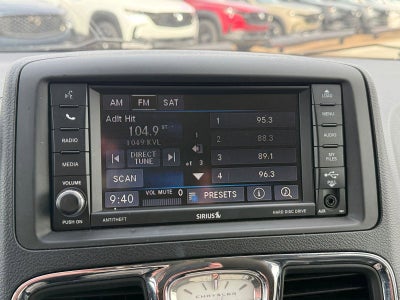 2013 Chrysler Town & Country Base