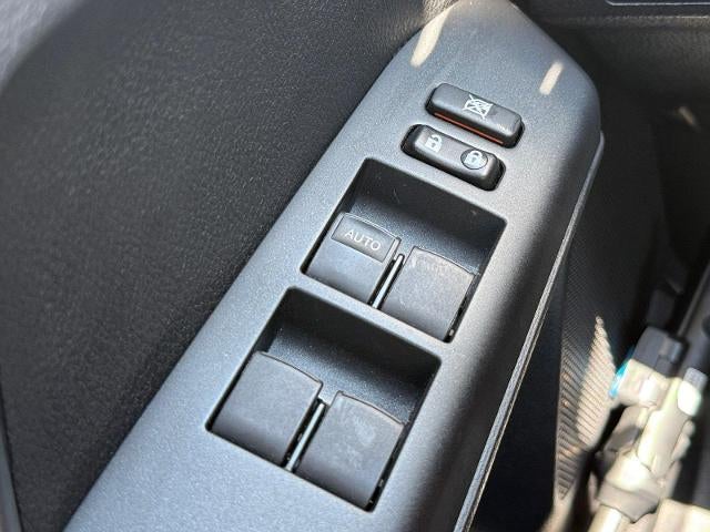 2016 Toyota RAV4 AWD 4dr XLE (Natl)