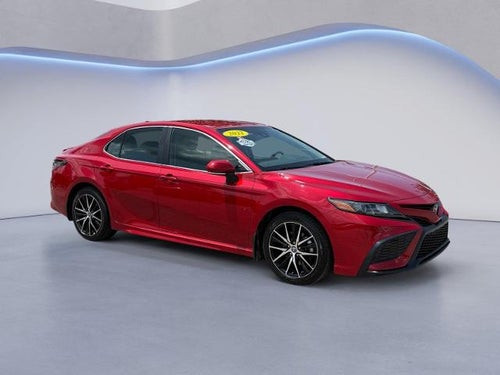 2022 Toyota Camry SE Auto (SE)