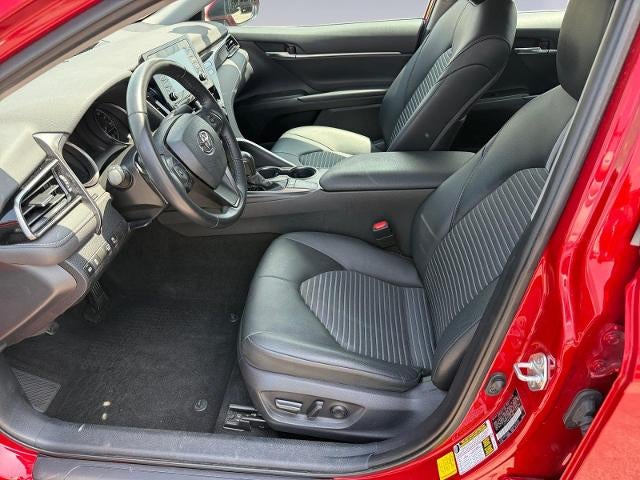 2022 Toyota Camry SE Auto (SE)