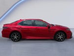 2022 Toyota Camry SE Auto (SE)