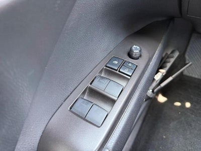 2022 Toyota Camry SE Auto (SE)