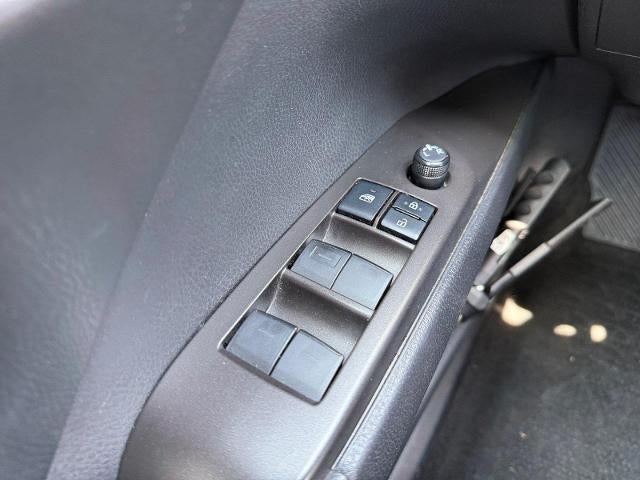 2022 Toyota Camry SE Auto (SE)