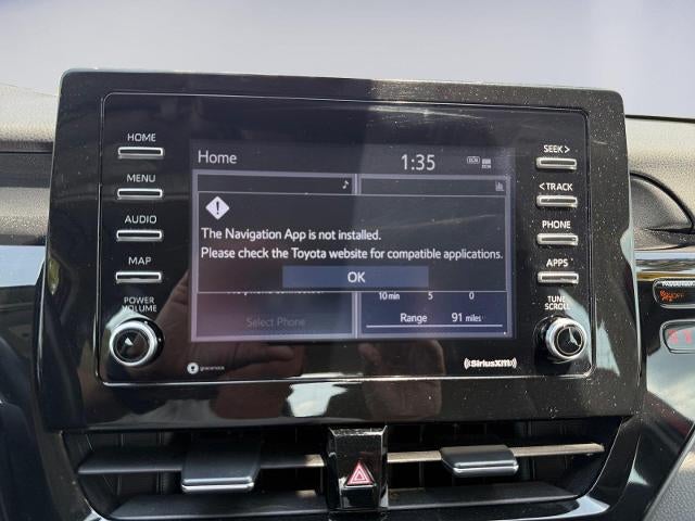 2022 Toyota Camry SE Auto (SE)