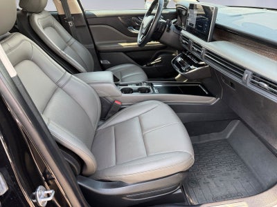 2023 Lincoln Corsair Base