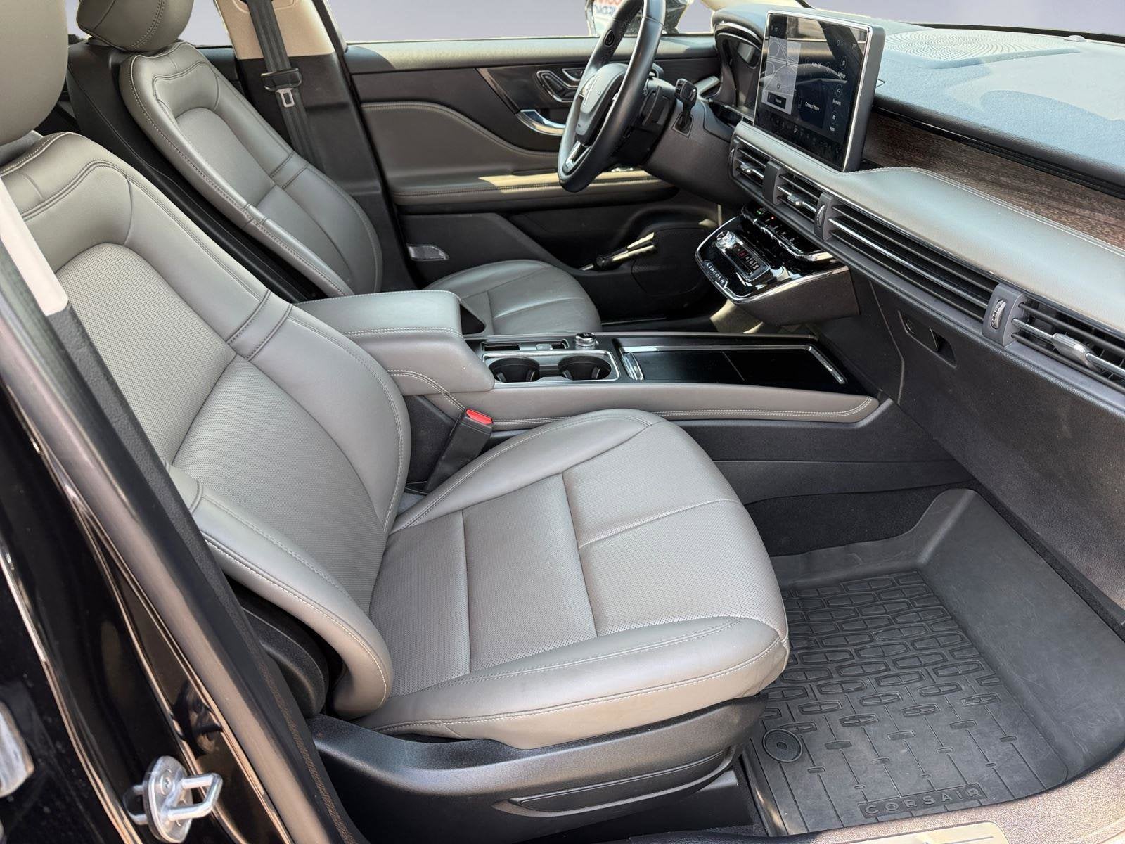 2023 Lincoln Corsair Base